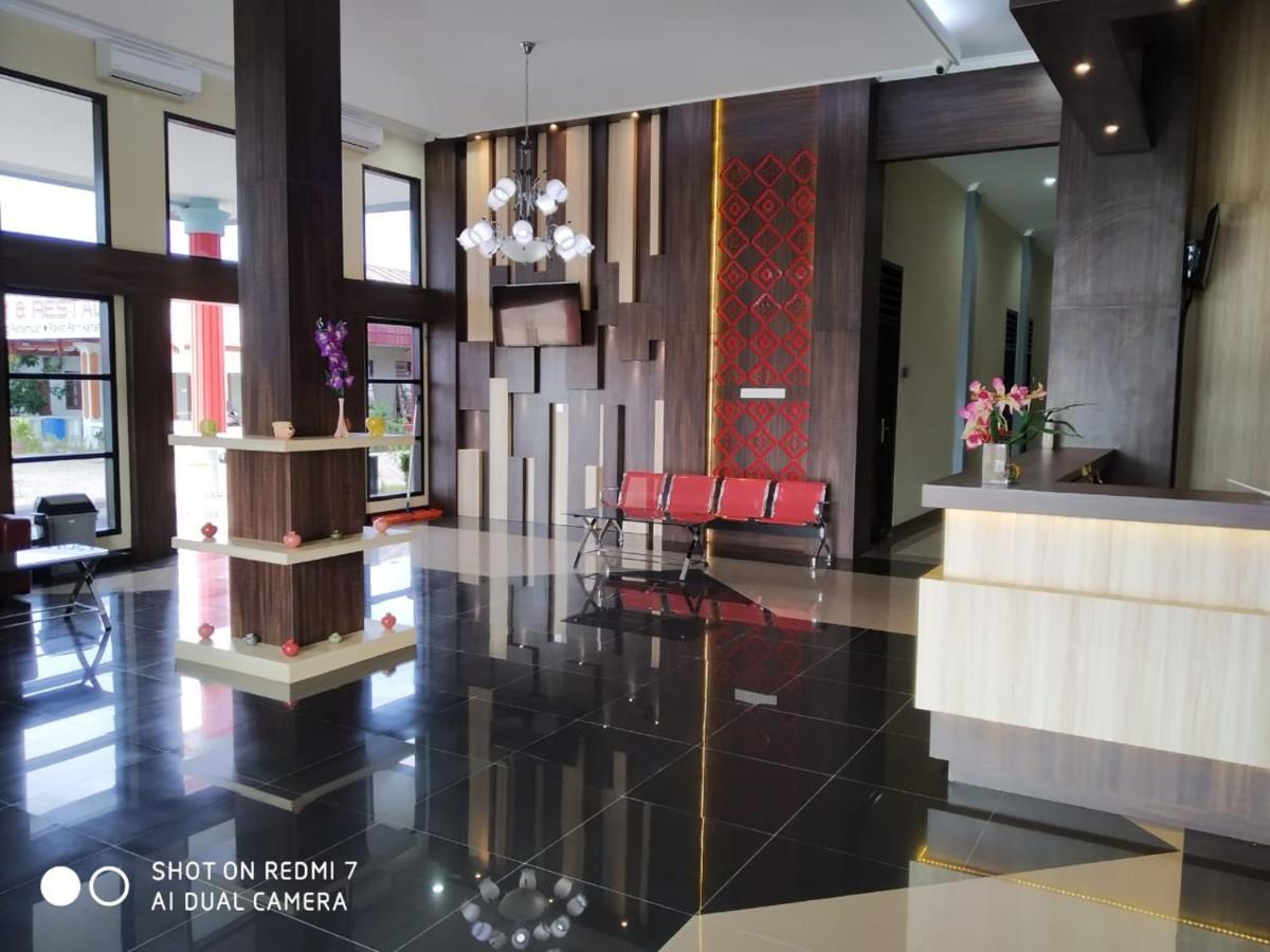 Hotel Pilar Mosa Muarawahau Экстерьер фото